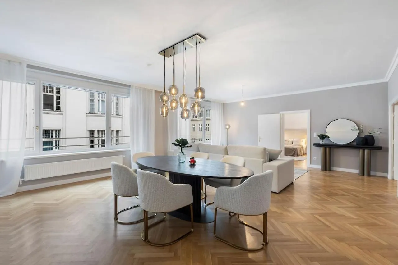 Luxury Living Schloss Belvedere Viena